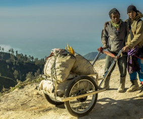 Jave, Ijen, Sulphur Porters